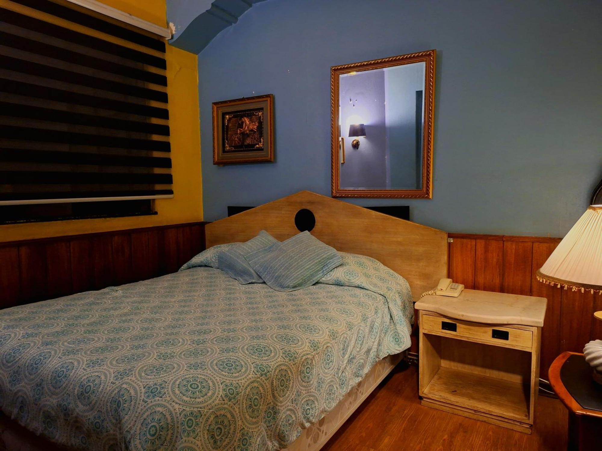 Hotel La Castellana, Santiago
